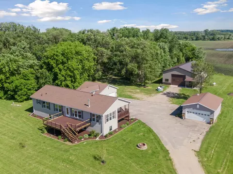 6502 220th St, Winsted, MN 55395
