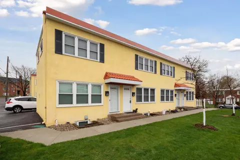2047 Montreal Ave, Saint Paul, MN 55116