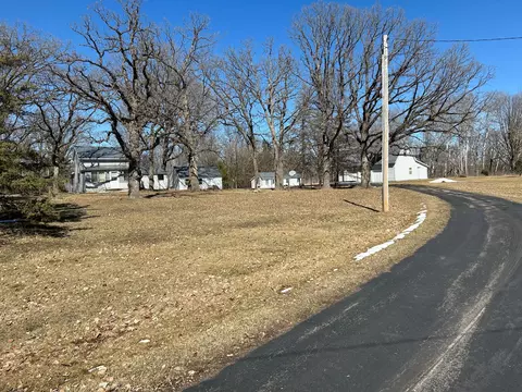 204 N Olson St, Deer Creek, MN 56527