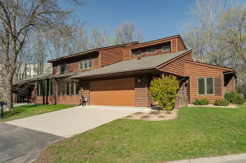 691 16th St SW, Rochester, MN 55902