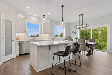 1395 Southfork Dr SE, Hutchinson, MN 55350