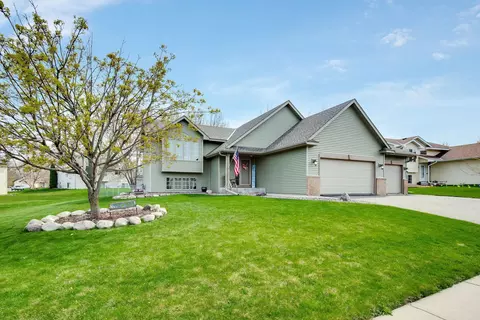 214 Ringneck Dr, Montrose, MN 55363