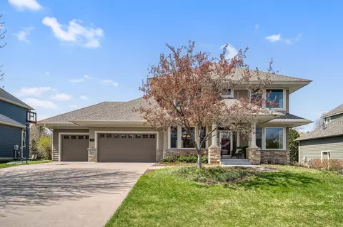 517 Lake Ridge Dr, Shoreview, MN 55126