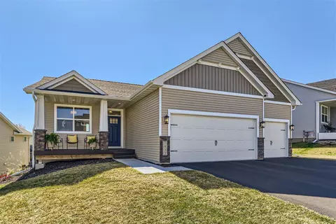 7433 63rd St S, Cottage Grove, MN 55016