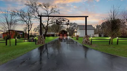 38991 355th Ave, Melrose, MN 56352