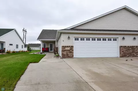 4333 47th Ave S, Fargo, ND 58104