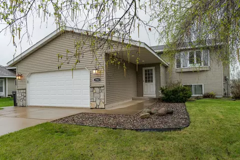 1961 50th St NW, Rochester, MN 55901