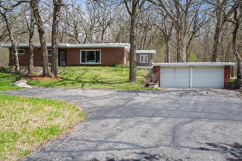 22896 Chapel Hill Rd, Cold Spring, MN 56320