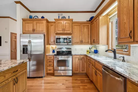 11385 Preserve Ln N, Champlin, MN 55316 photo 16