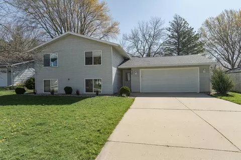 214 6th Ave NW, Byron, MN 55920