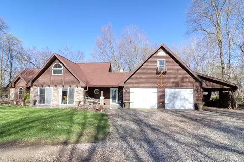 21606 Coaley Bay Dr, Detroit Lakes, MN 56501