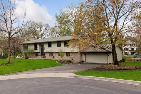 4125 Leber Ln, Golden Valley, MN 55422