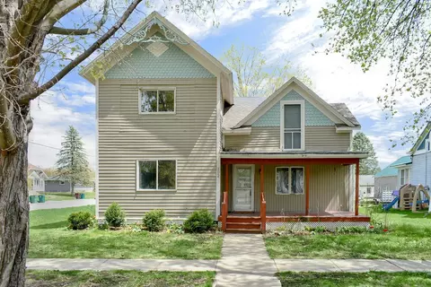 202 S Ellsworth St, Houston, MN 55943