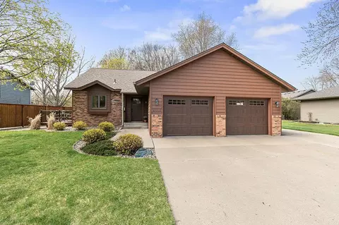 2013 E Highview Dr, Sauk Rapids, MN 56379