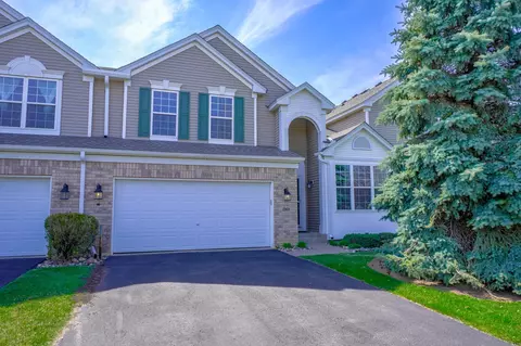 3968 Darling Dr, Woodbury, MN 55125