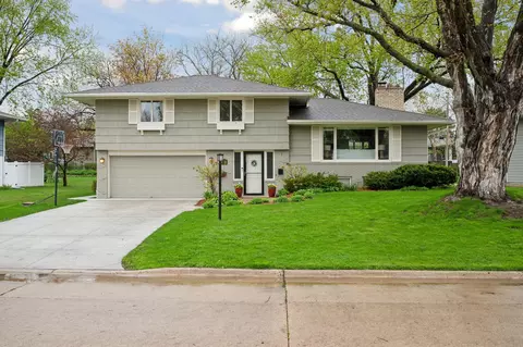 4424 Ellsworth Dr, Edina, MN 55435
