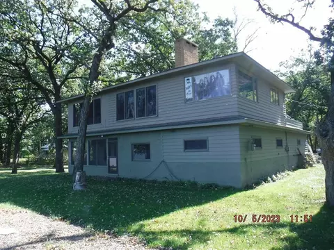 27868 Greens Point Rd, Red Wing, MN 55066