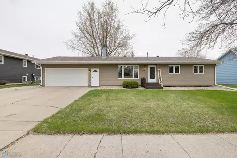 214 11th Ave E, West Fargo, ND 58078