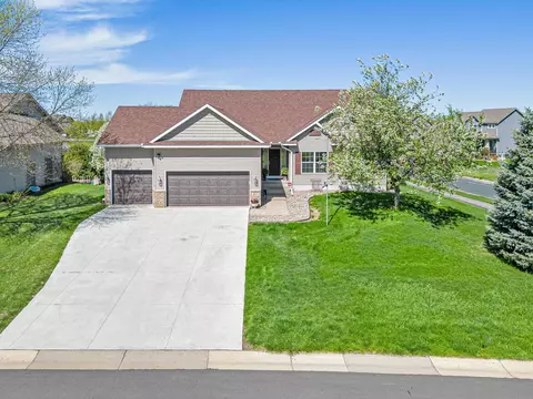 2540 River Bend Trl, Mayer, MN 55360