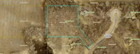 1234 Oakwood Ln, Hudson, WI 54016