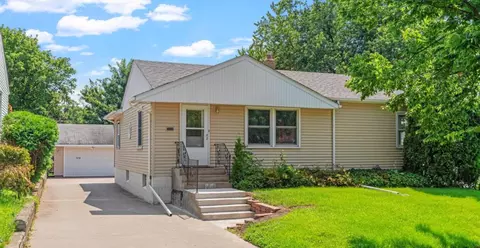 1712 Euclid St, Saint Paul, MN 55106