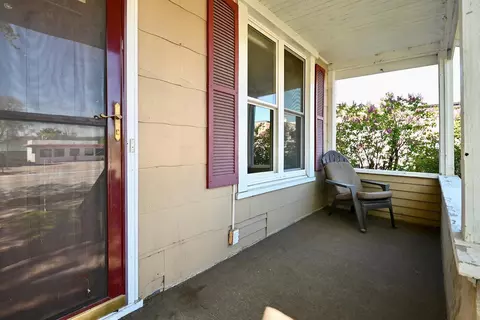 307 E 3rd St, Winona, MN 55987 photo 3