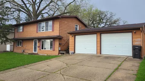 1916 5th Ave NE, Austin, MN 55912