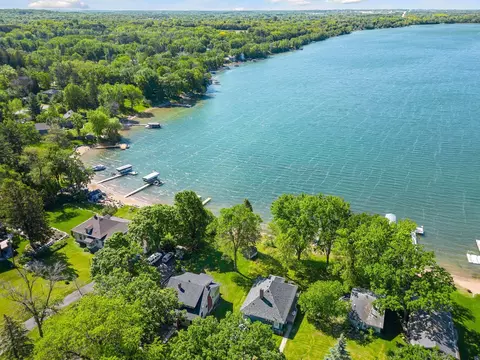11015 32nd St N, Lake Elmo, MN 55042