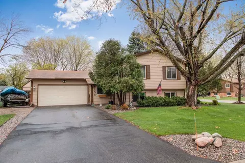 8200 Newton Ave N, Brooklyn Park, MN 55444