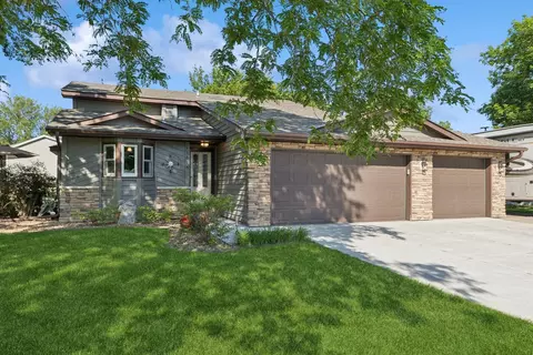 11615 Quebec Ave N, Champlin, MN 55316