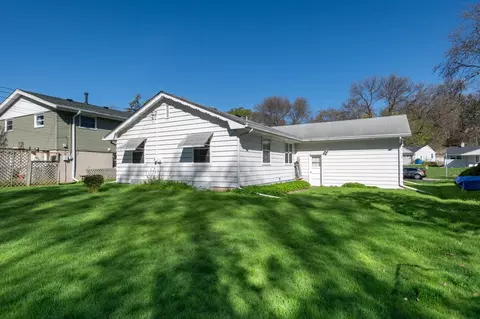 565 Wheeler Dr, Excelsior, MN 55331 photo 13