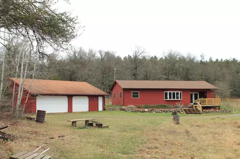 7548 E Snipe Lake Rd, Wascott, WI 54838