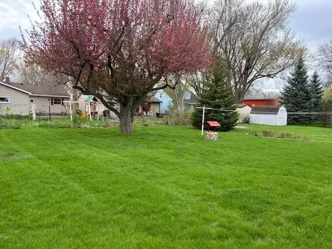 114 E St, Marshall, MN 56258 photo 14