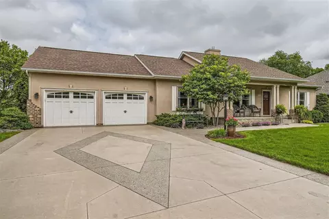 722 Bohlken Dr, Hastings, MN 55033