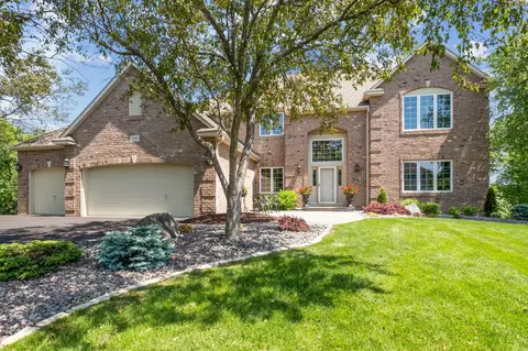 17586 Belfast Cv, Eden Prairie, MN 55347