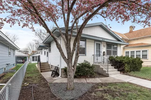 614 Monroe St NE, Minneapolis, MN 55413