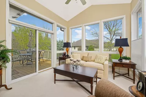 17536 Hackberry Ct, Eden Prairie, MN 55347 photo 10