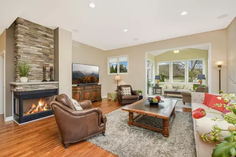 17536 Hackberry Ct, Eden Prairie, MN 55347 photo 8