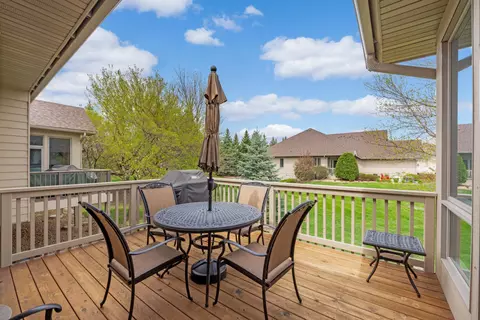 17536 Hackberry Ct, Eden Prairie, MN 55347 photo 11
