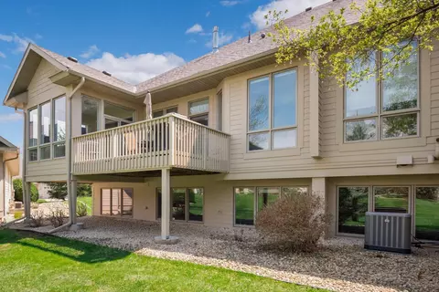 17536 Hackberry Ct, Eden Prairie, MN 55347 photo 27