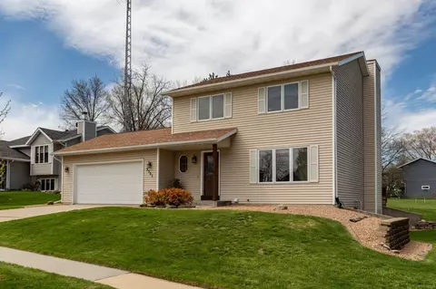 3751 11th Ave SW, Rochester, MN 55902