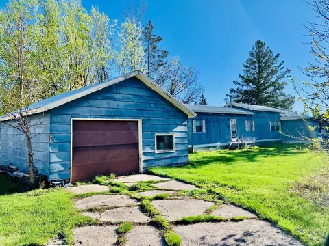 209 4th Ave NW, Baudette, MN 56623