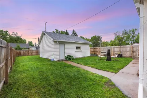 805 I St NE, Brainerd, MN 56401 photo 2
