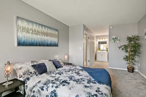 4476 Cinnamon Ridge Trl #A, Eagan, MN 55122 photo 21