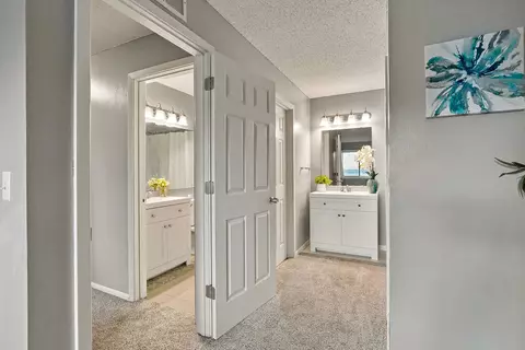 4476 Cinnamon Ridge Trl #A, Eagan, MN 55122 photo 17
