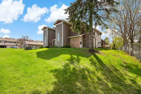 4476 Cinnamon Ridge Trl #A, Eagan, MN 55122 photo 27