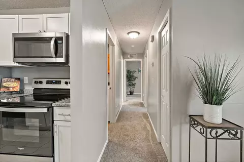 4476 Cinnamon Ridge Trl #A, Eagan, MN 55122 photo 14