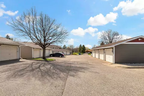 4476 Cinnamon Ridge Trl #A, Eagan, MN 55122 photo 29