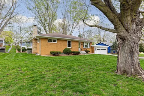 233 Thomas Ave, Owatonna, MN 55060