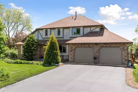 1286 Wyncrest Ln, Arden Hills, MN 55112